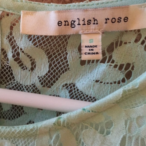 SOLD IN BOGO TOP SALE - Picture 4 of 4