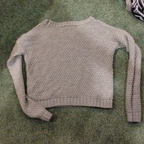 Crop top sweater - Picture 2 of 3