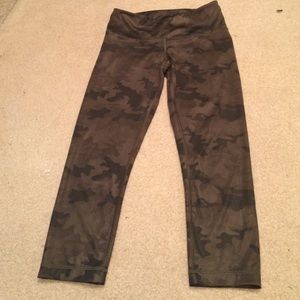 Fatigue green camo wunder under crops