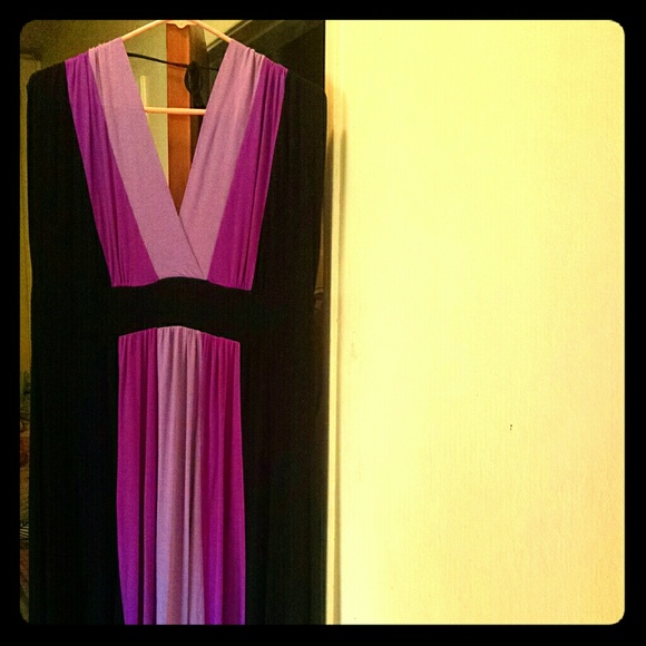 Long black colored dress