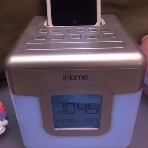 ihome for iPhone/iPod 4/4s