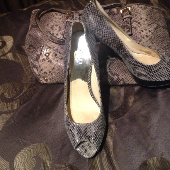 Duo ... MK Purse and shoes