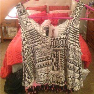 Black and white Aztec print Crop top