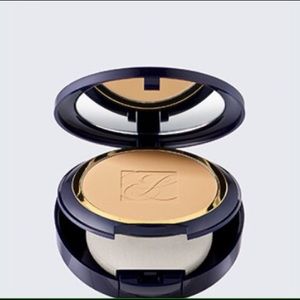Estée Lauder Double Wear Stay-in-Place Powder