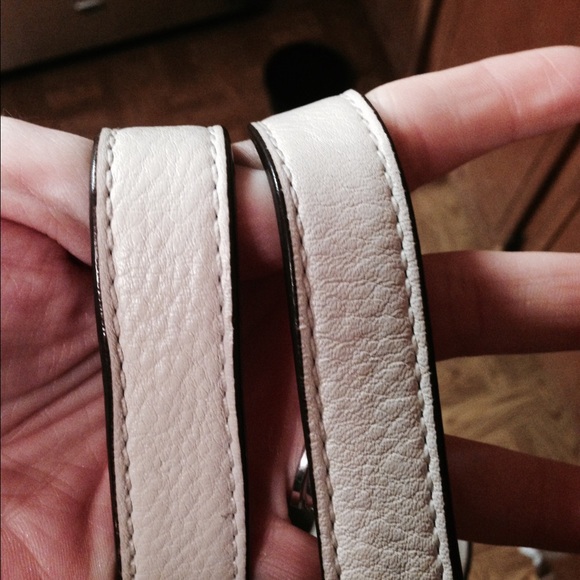 Sold - Picture 3 of 4