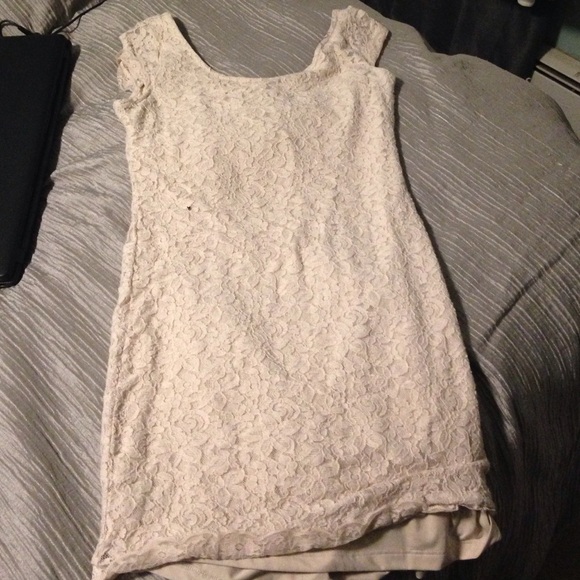 Lace texture skin tight dress