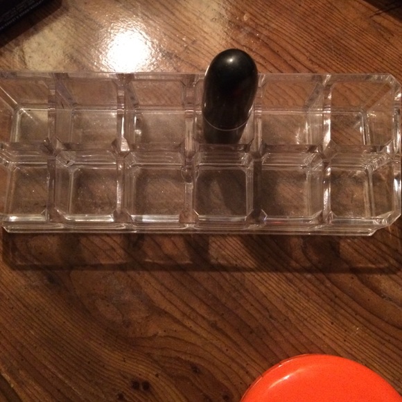 Lipstick Organizer - Picture 2 of 2