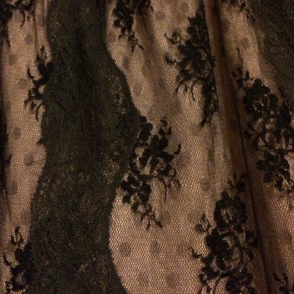 Skirt - Picture 2 of 3