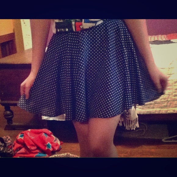 Pok a dot skirt