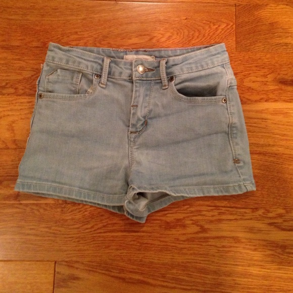 Light wash high waisted shorts