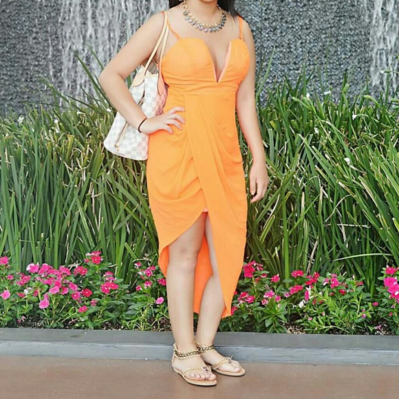 Dresses & Skirts - Orange maxi dress