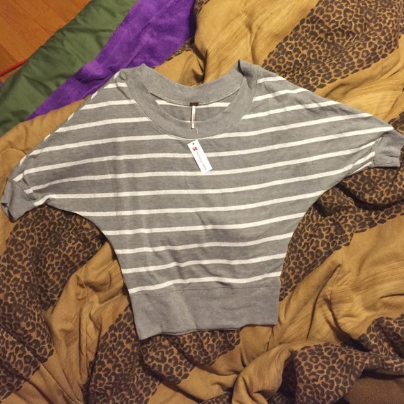 Grey and white striped short sleeve shirt - Picture 1 of 2