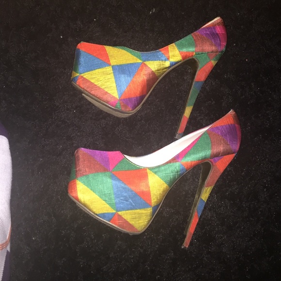 Color Block Platform Pumps 😍 - Picture 3 of 3