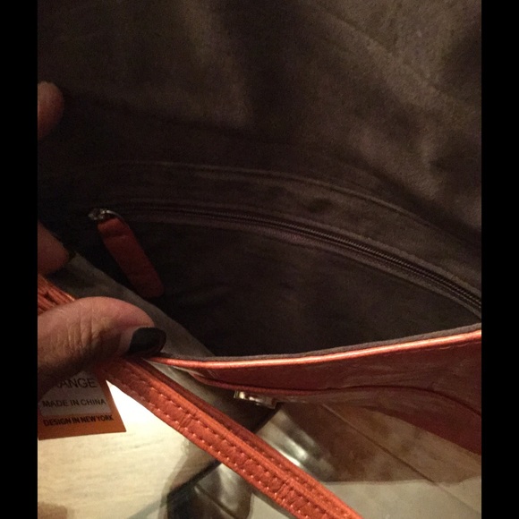 REDUCED 🎉🎉🎉Orange envelope wristlet clutch NEW - Picture 2 of 3