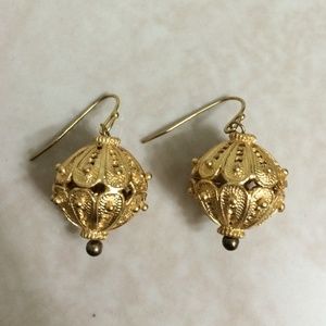 Anthropologie gold chandelier drop earrings