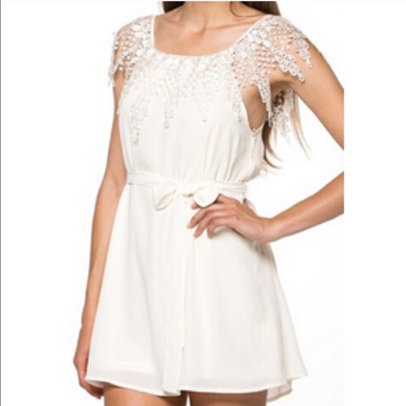 ‼️LAST‼️The IVY boat neck lace dress - WHITE - Picture 3 of 4