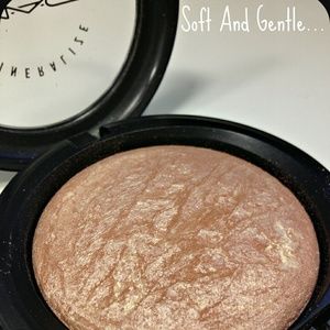 New unused MAC soft and gentle