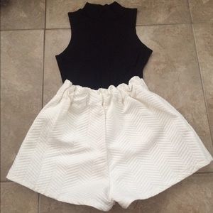 NEW White ZigZag textured Shorts