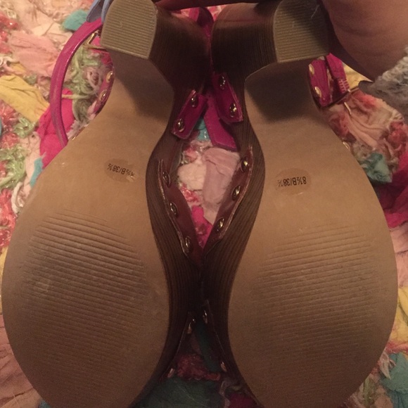 Jessica Simpson Double Platform Open Toe Heels. - Picture 4 of 4