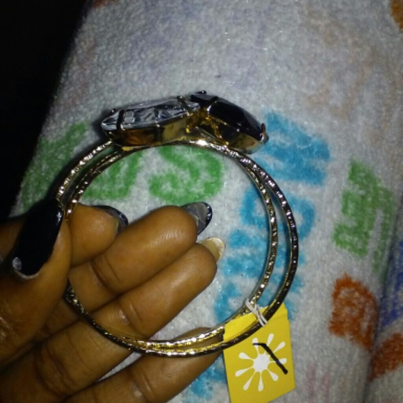 Cute bangle