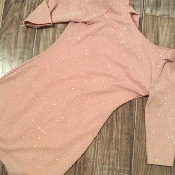 Super cute classy&sparkly light pink short dress