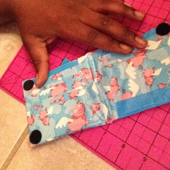 I'm selling duck tape stuff👍 - Picture 2 of 4