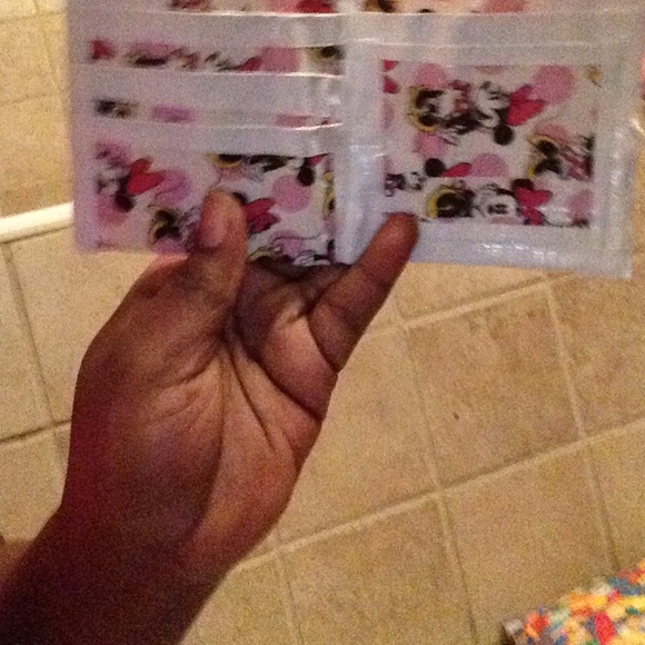 I'm selling duck tape stuff👍 - Picture 4 of 4