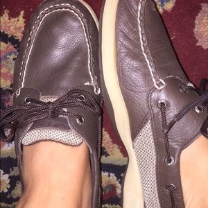 Brown Sperry topsiders