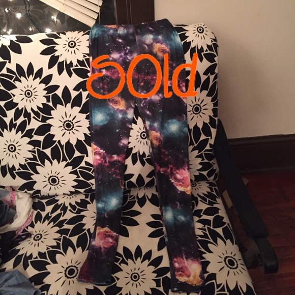 🚫SOLD🚫 Galaxy leggings