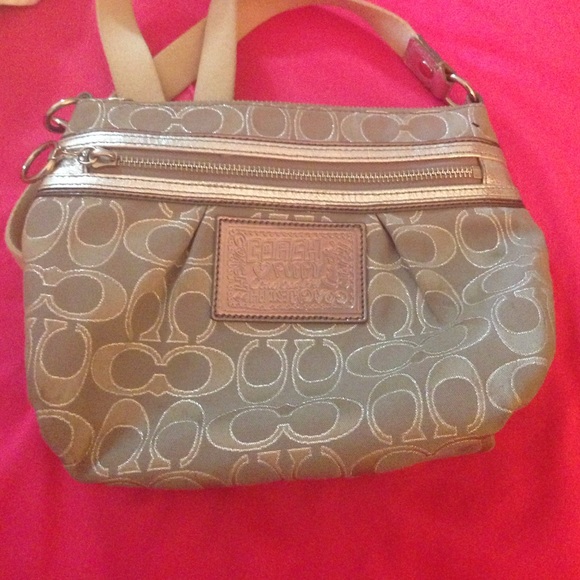 Coach poppy cross body