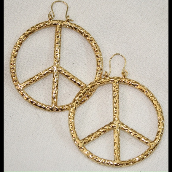 Large hammered peace sign gold tone earrings new