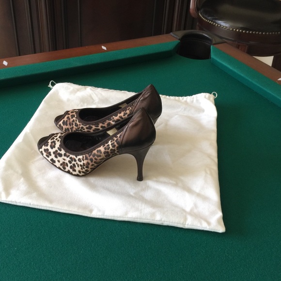 Donald J Pliner shoes - Picture 3 of 4