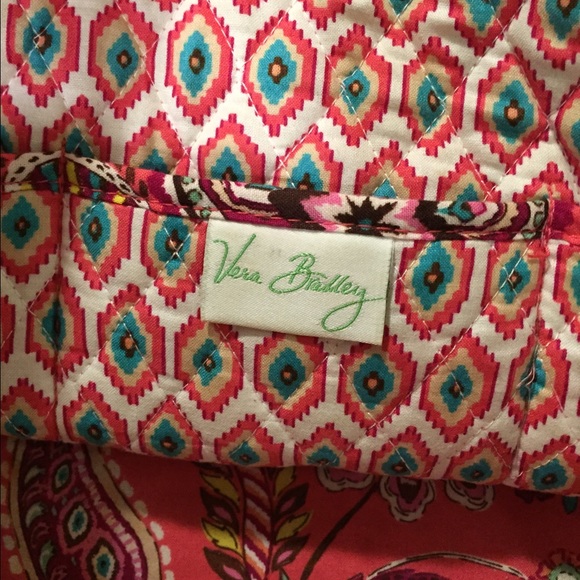 Vera Bradley Bowler Bag - Picture 3 of 3
