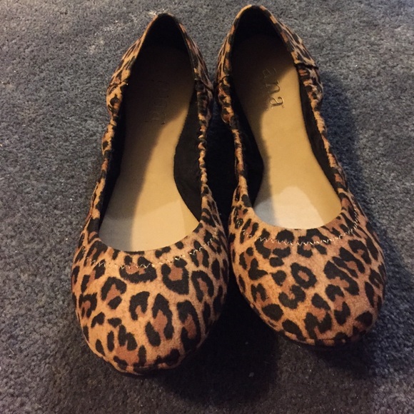 leopard flats