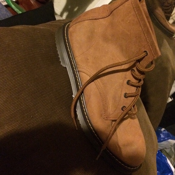 Boots - Picture 2 of 4