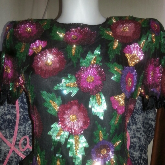 Tops - Picture 1 of 4