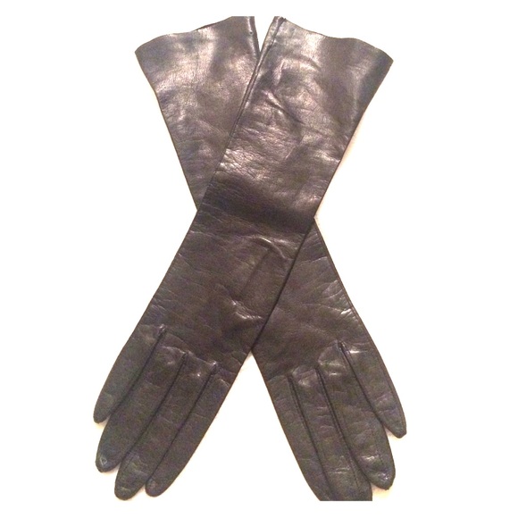 100% black leather gloves