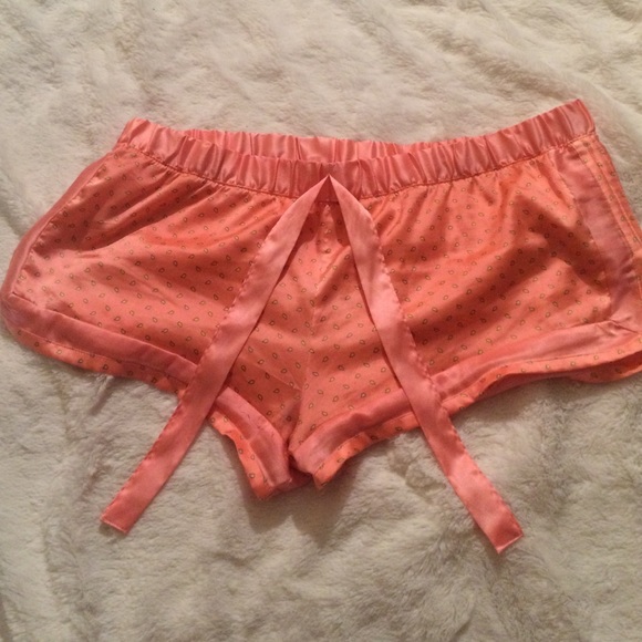 Victoria secret shorts LG
