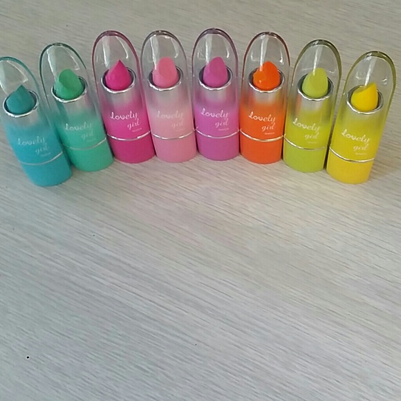 ***Lovely girl lipsticks***