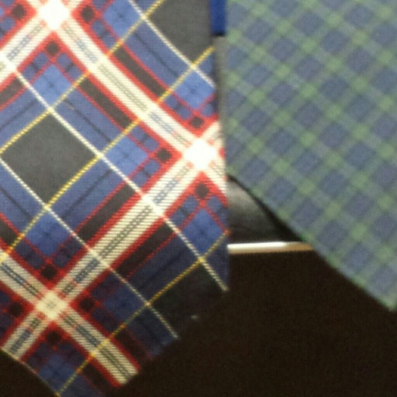 Tie - Picture 2 of 3