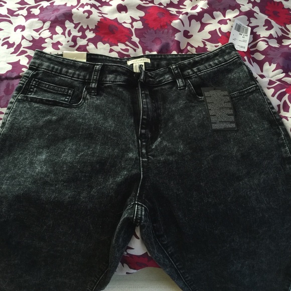 Black Denim Washed Skinny Jeans - Picture 3 of 3