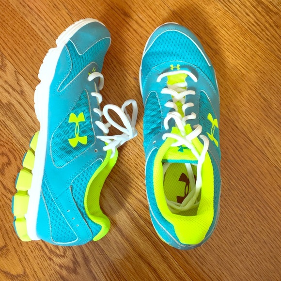 Lime Green & Blue Sneakers!💚