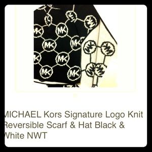 Reversible Michael Kors Scarf