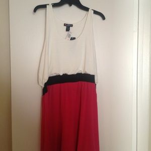 3x black pink and white dress! Very cute!