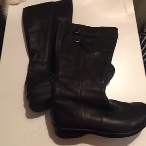 Black keen boots brand new never worn