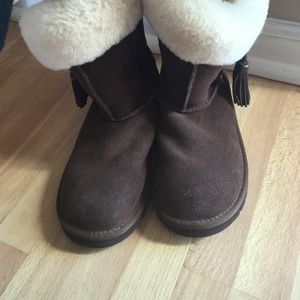 Ugg Austraila dark chocolate boots with zipper