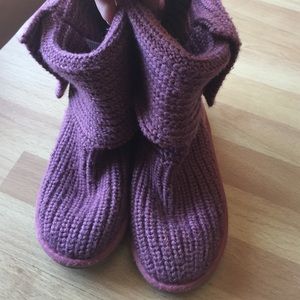 Ugg Australia pink knit boots with buttons