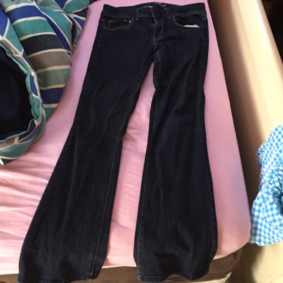 American eagle jeans.