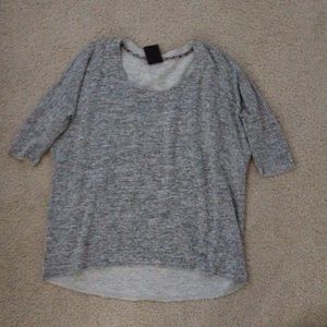 Grey t shirt