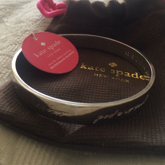 Bangle bracelet